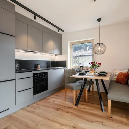 Haus Tauernblick 3 Und 4 아파트 조크버그